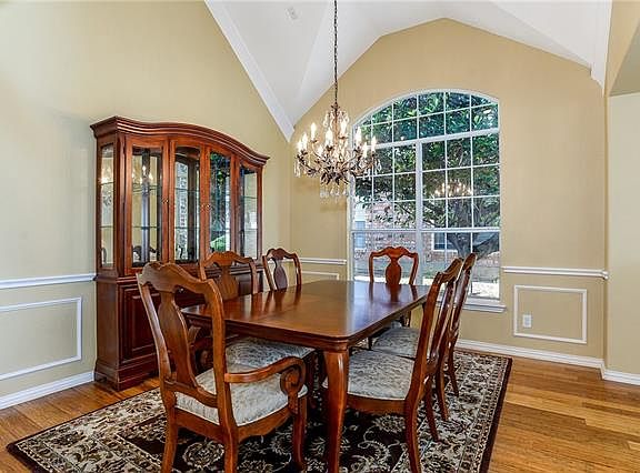 4th image of 8013 Ashby Ct