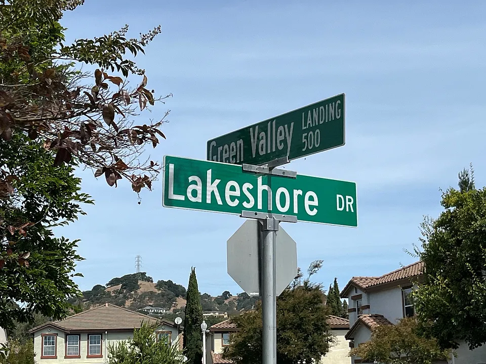 578 Green Valley Lndg