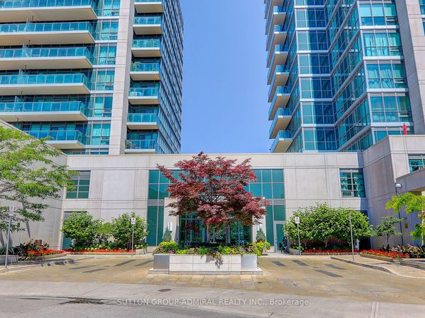 35 Brian Peck Cres #1413, Toronto, ON M4G 0A5