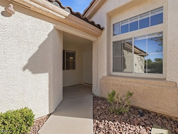 5th image of 3096 Maple Ridge Ct