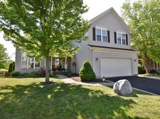 39W472 W Mallory Dr, Geneva, IL 60134