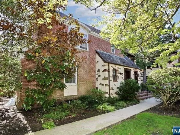185 E Palisade Avenue #A2A, Englewood, NJ 07631