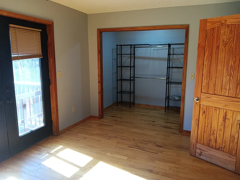 Main bedroom / closet