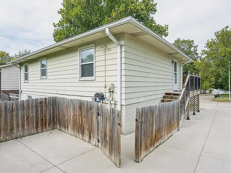 4800 Candlewick Dr — Photo 12