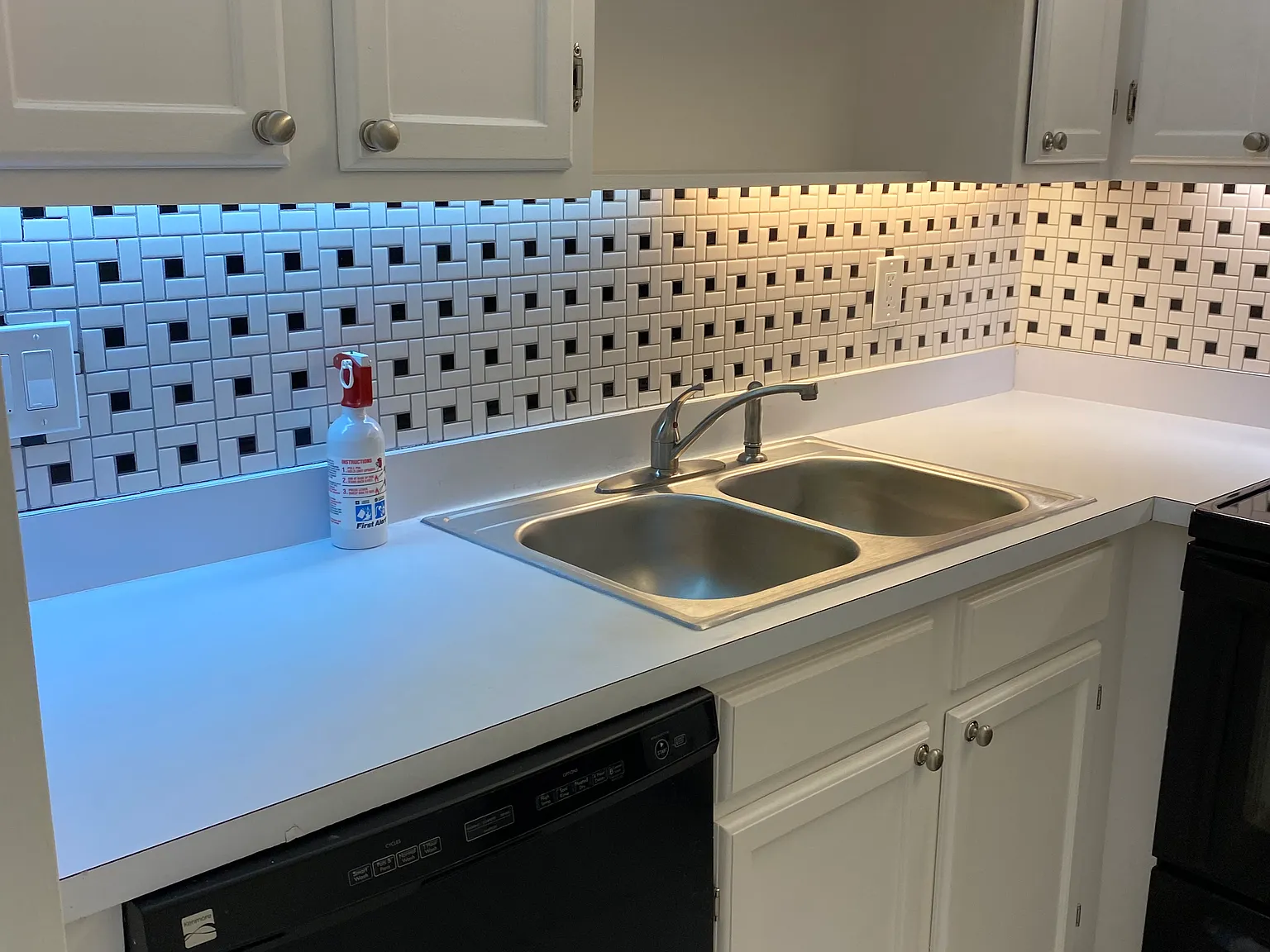 1 bed, 640 sqft, $1,350 — Photo 4