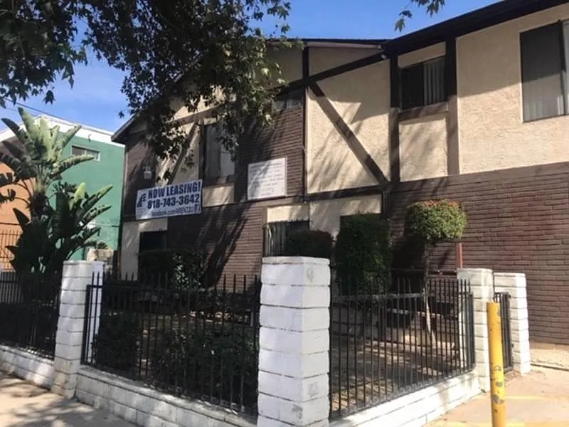 8742 Orion Ave #204