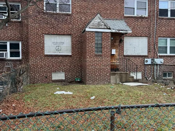 234 Grand Ave, Camden, NJ 08105