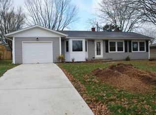 320 Dogwood Ln, Greencastle, IN