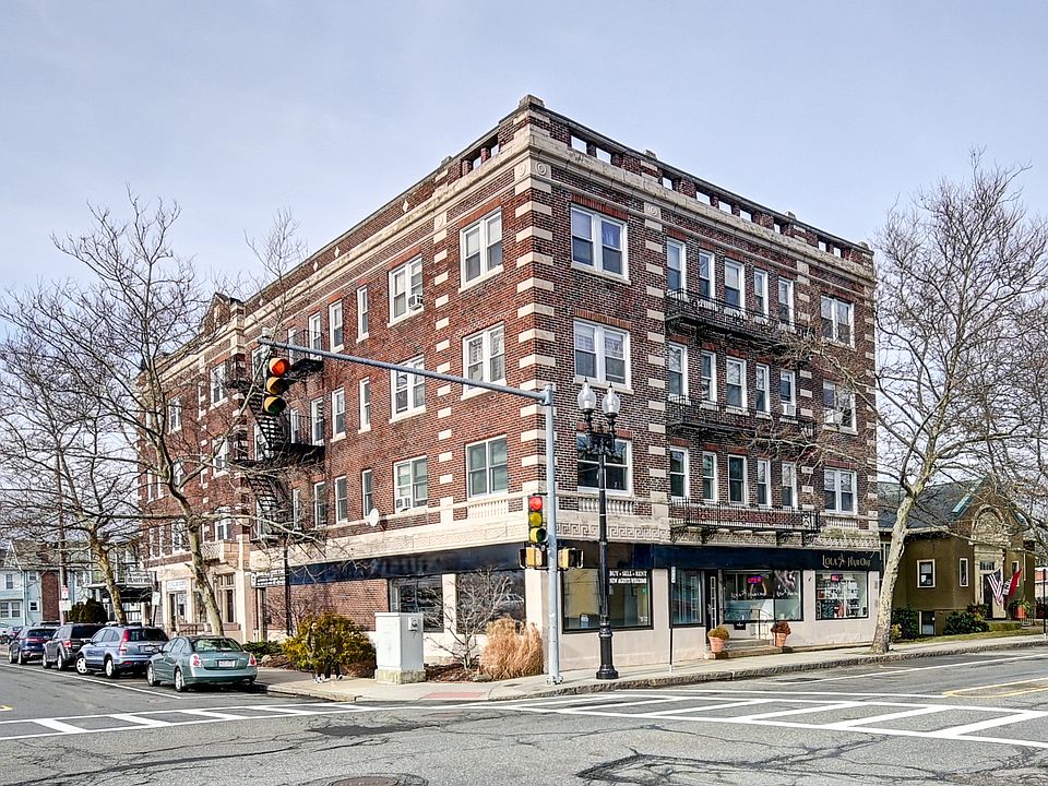 1st image of 32 Greenwood Ave #14