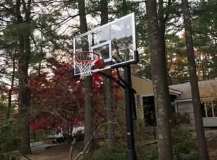 20 Colonial Rd, Dover, MA 02030