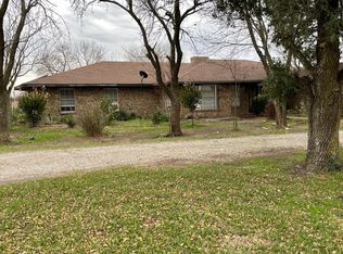 218 Valek Rd, Ennis, TX 75119
