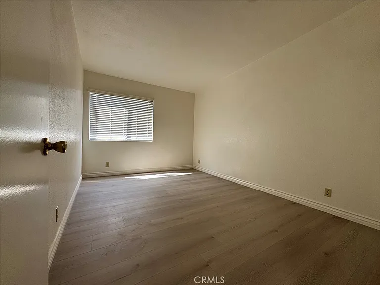 24326 Sylvan Glen Rd — Photo 8