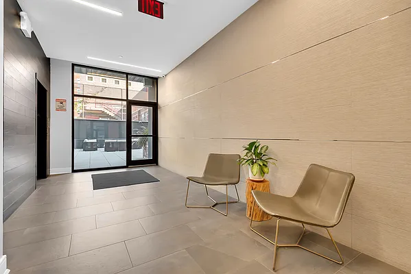 Rented by Azoulay Group Inc | media 8