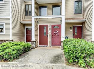 3 Carol Ct, Tinton Falls, NJ 07724
