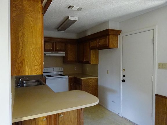4th image of 6412 York Dr Unit A