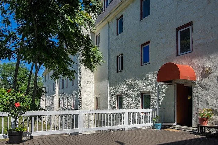 494 Woonasquatucket Ave — Photo 14
