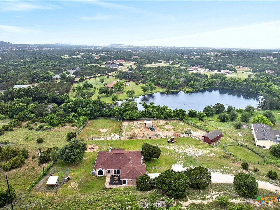 1st image of 815 Wagon Wheel Ln