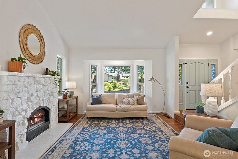 2nd image of 6818 Gibralter Place