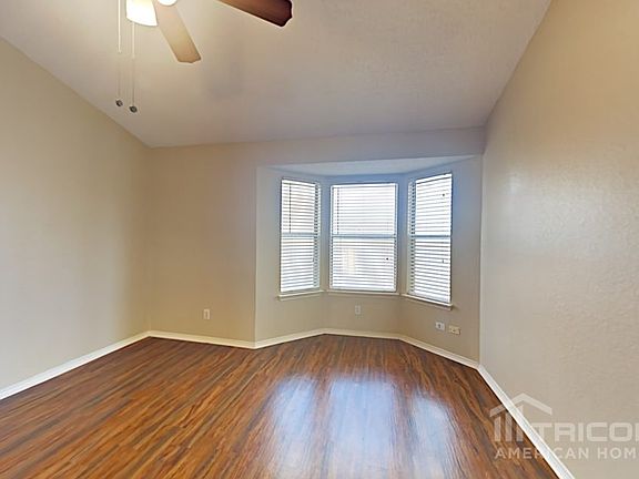 5th image of 1023 Silver Spruce Dr
