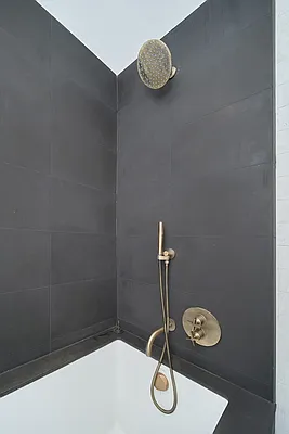 Rented by Compass | media 23