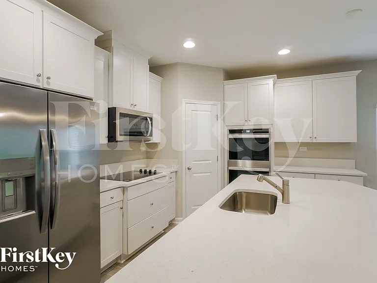 486 Grand Landings Pkwy — Photo 5