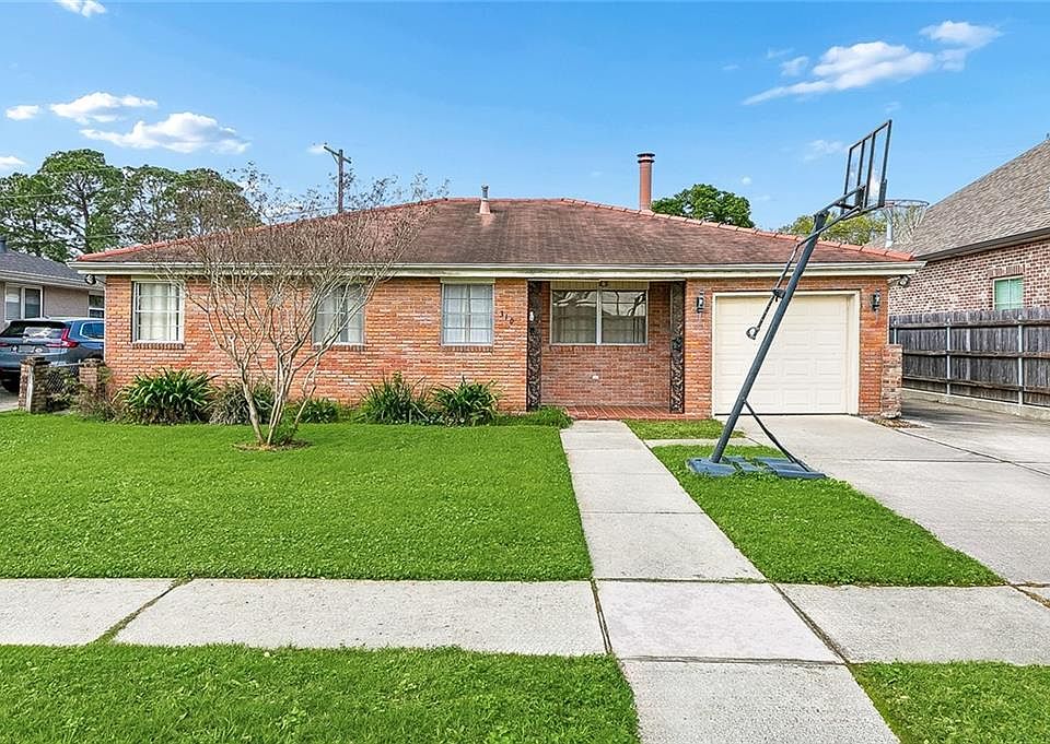 1st image of 3108 Ridgeway Dr