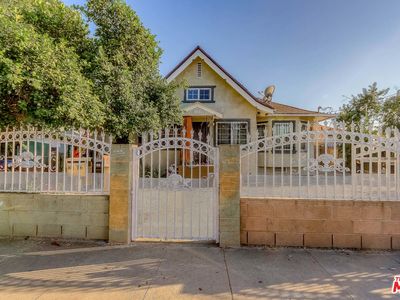 126 E 36th Pl, Los Angeles, CA, 90011