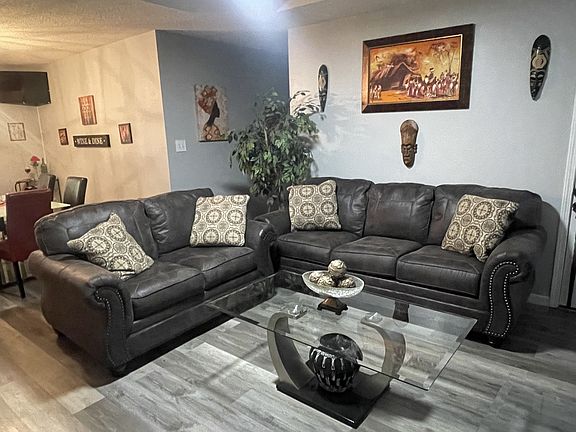 3rd image of 345 Donna Dr