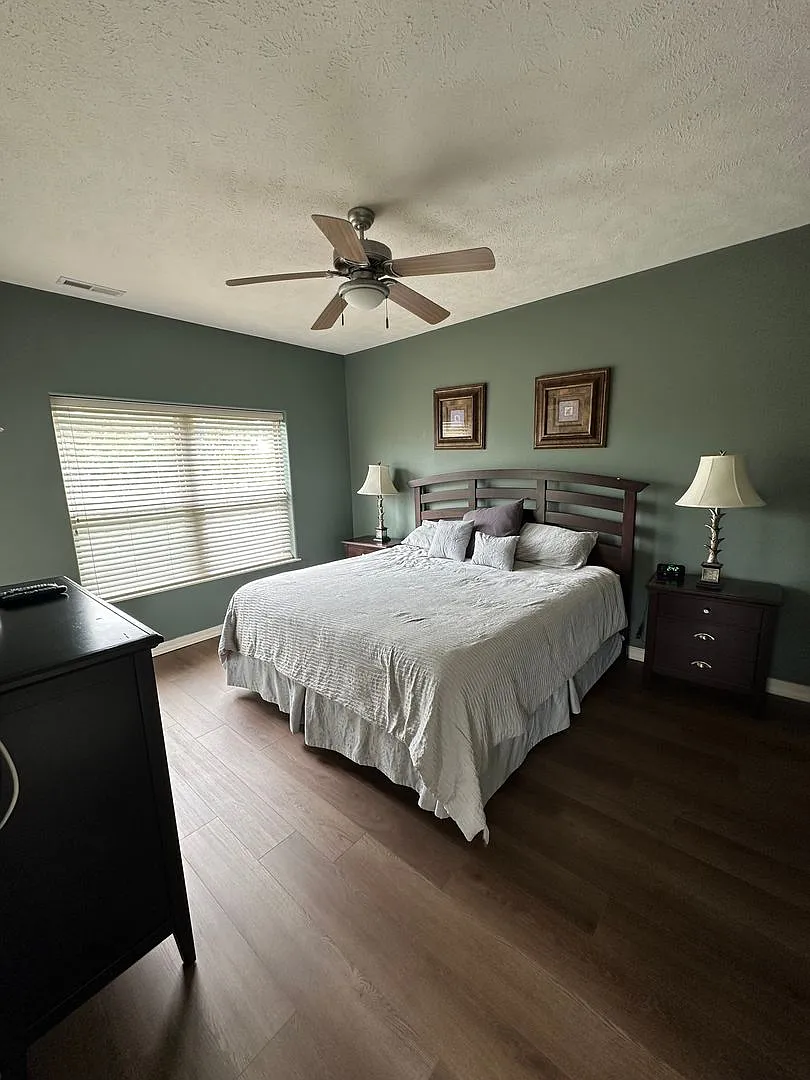 Move in Special - One Month Free Rent On a 13 Month Lease- Furnished 2 Bedroom 2 Bath Executive A... — Photo 2