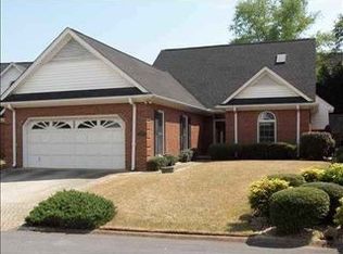 229 Greenview Cir, Greenville, SC 29609