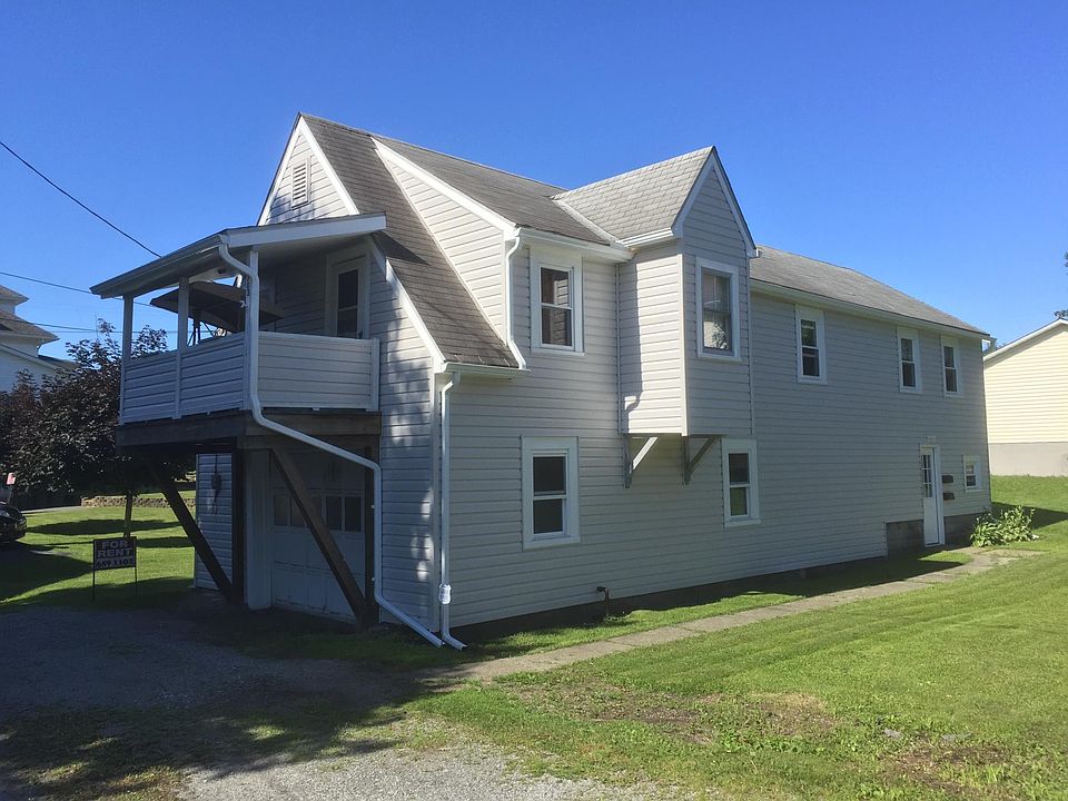 303 N. Cherry St., Ebensburg, PA 15931