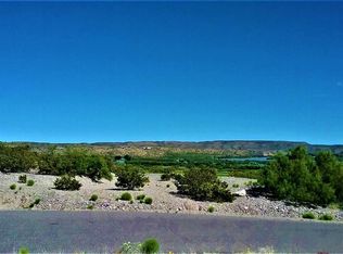 110 Canon Circle Rd, Elephant Butte, NM 87935