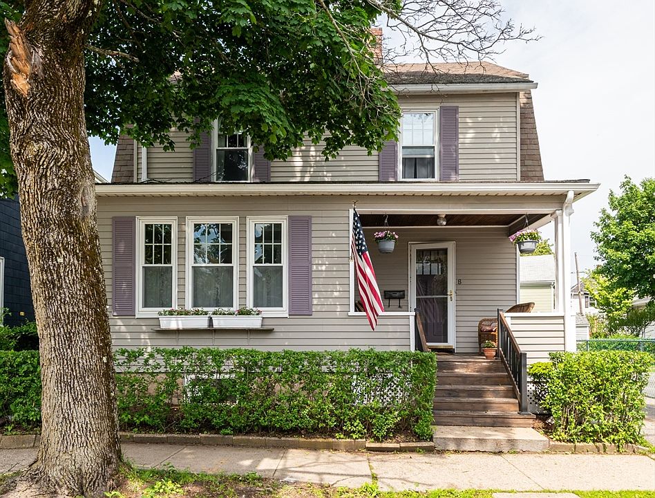 1st image of 8 Highland St