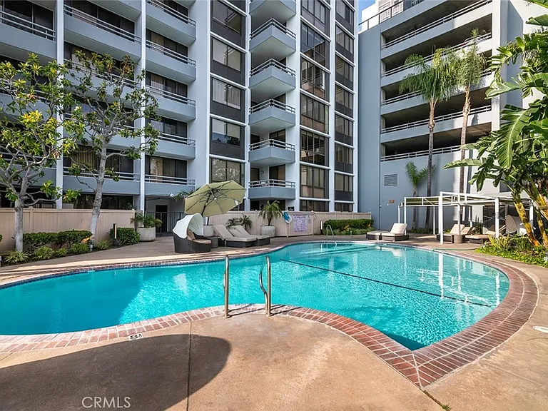 343 Pioneer Dr #1703 — Photo 35