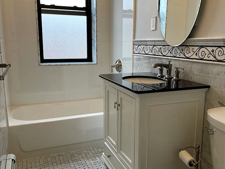 350 Irving Ave #3F — Photo 10
