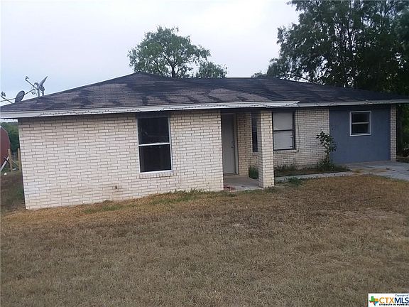 3rd image of 904 Aransas St