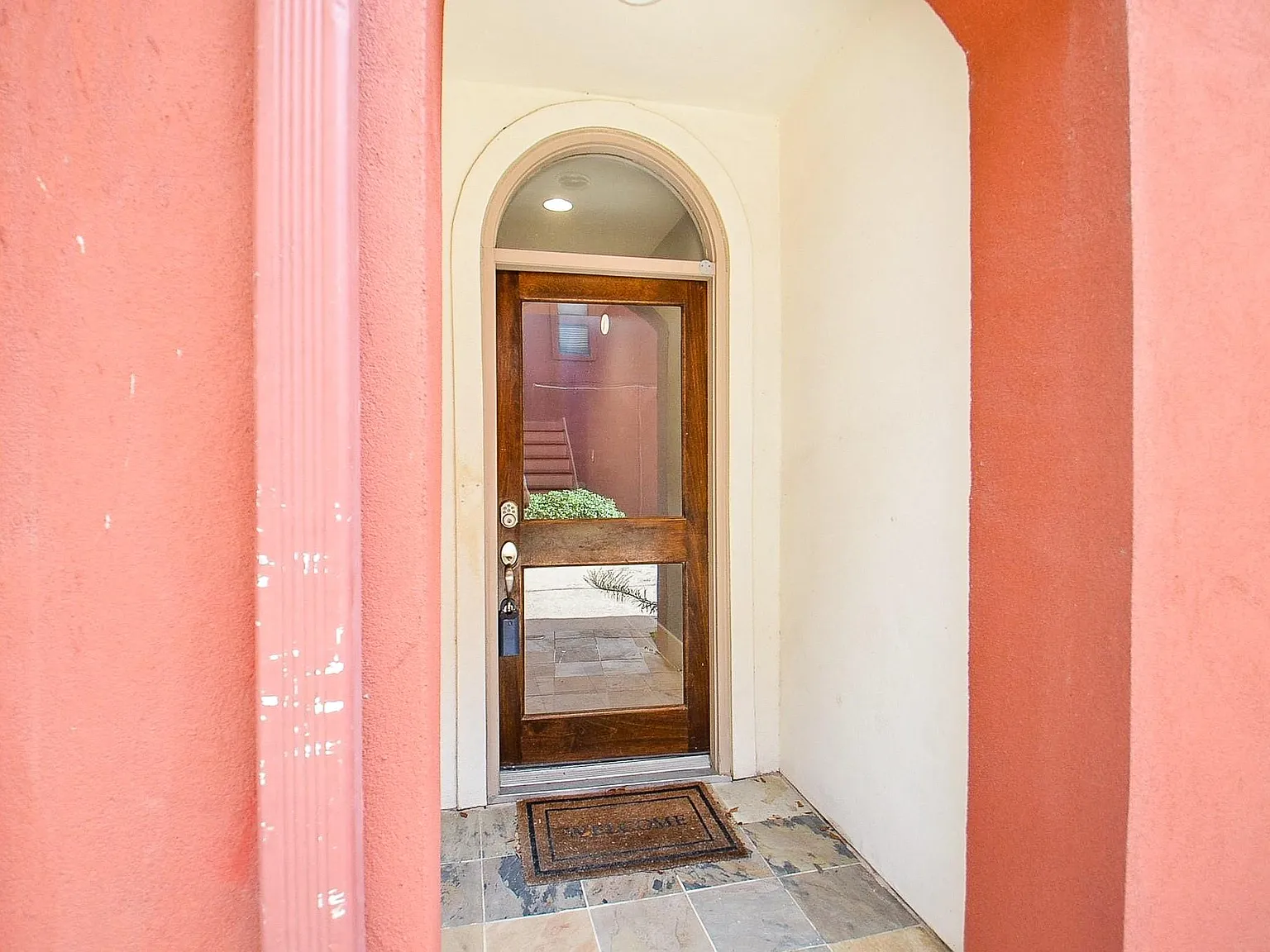 3 bed, 3.5 bath, 2197 sqft, $2,800 — Photo 2