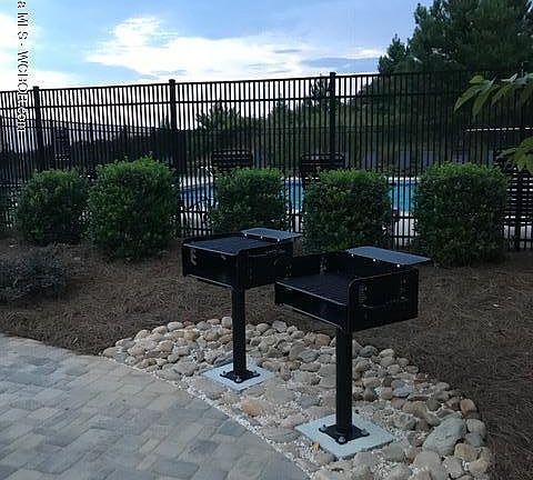4th image of 1378 Mountain Ln