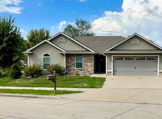 1200 Rainbow Trout Cir, Columbia, MO 65203