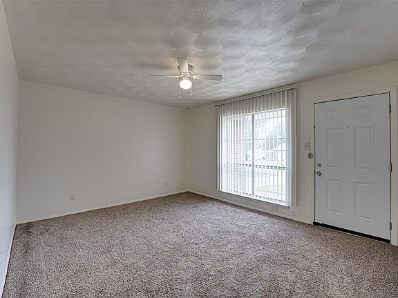 2nd image of 1719 Lucille Dr