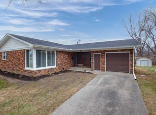 459 32nd Ave, East Moline, IL 61244