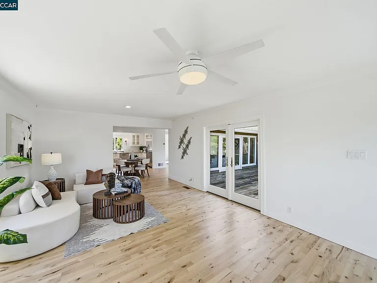 102 Hillcrest Dr — Photo 6