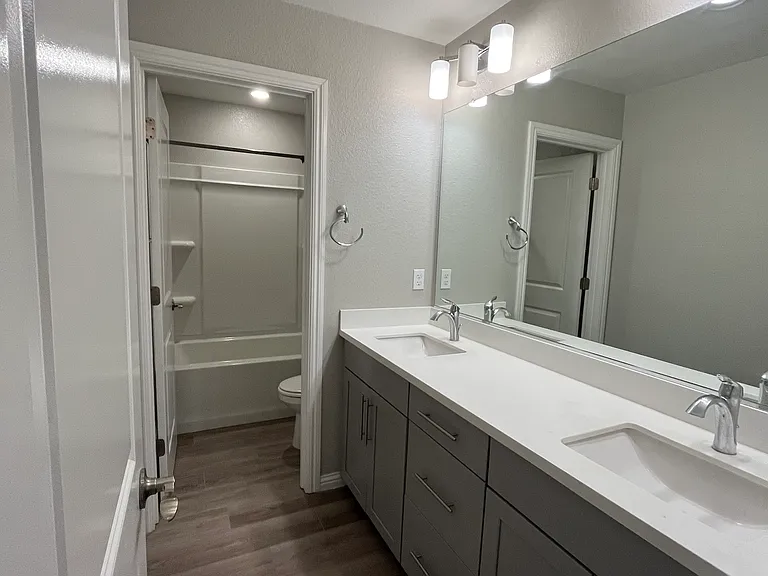 6812 Steel Ct — Photo 9