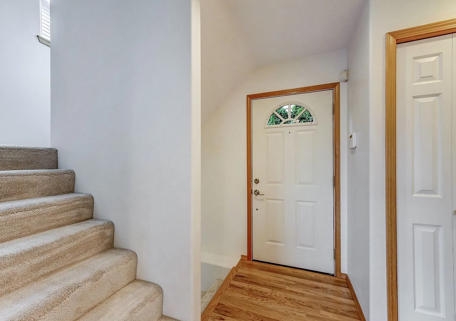 Terrific Townhome — Photo 2