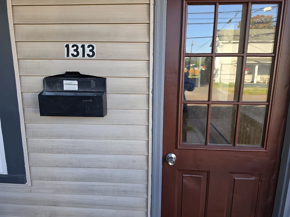 1313 Virginia Ave