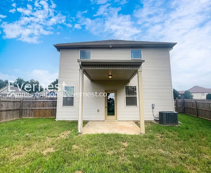 1168 Henry Place Blvd — Photo 3