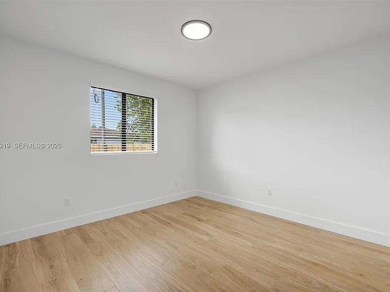 11088 SW 219th St — Photo 16