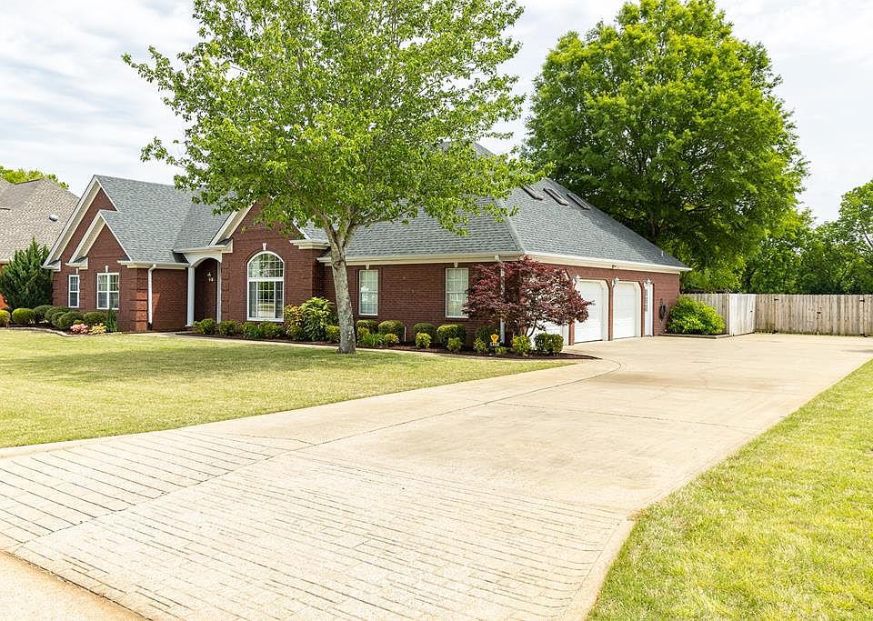 1408 Huston Dr, Muscle Shoals, AL 35661 Zillow