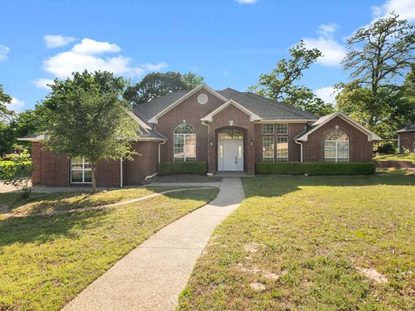 3827 Scenic Dr, Tyler, TX 75709
