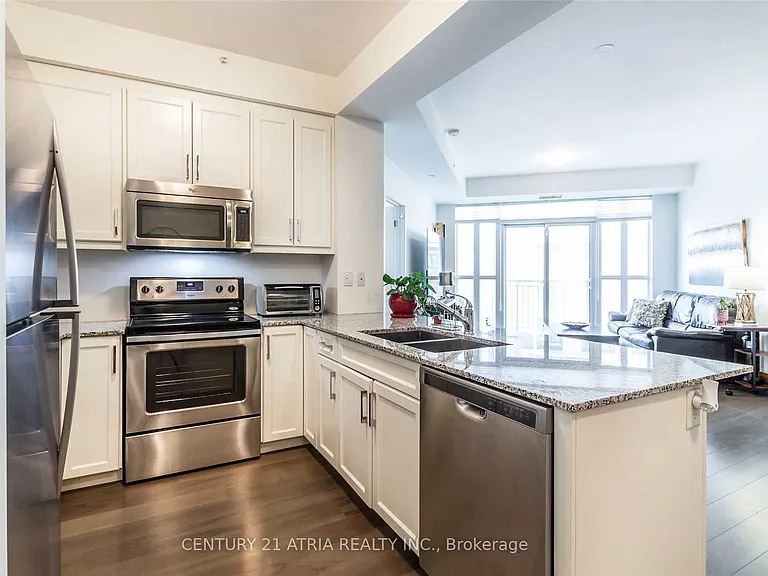 144 Park St #710 — Photo 15